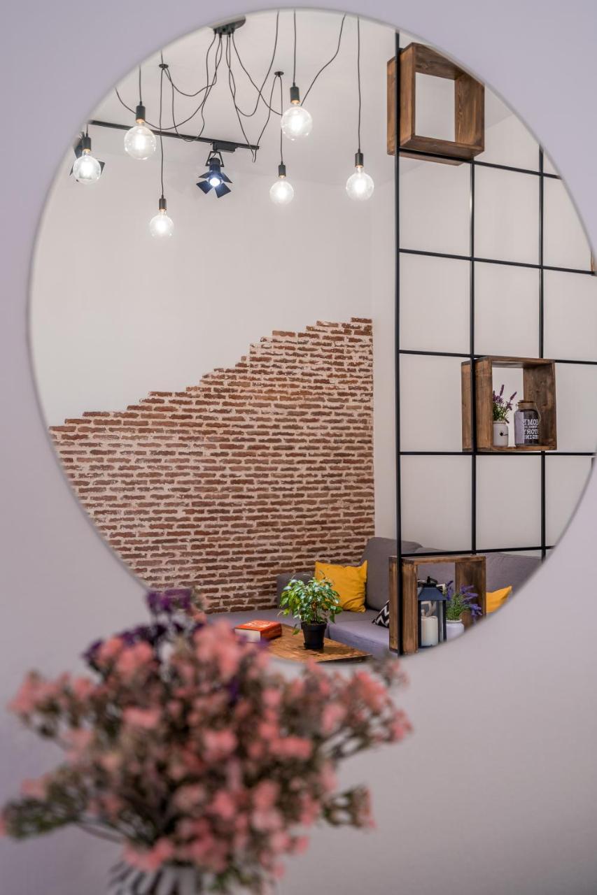 Irina'S Cozy Apartment In Old Tbilisi Ngoại thất bức ảnh